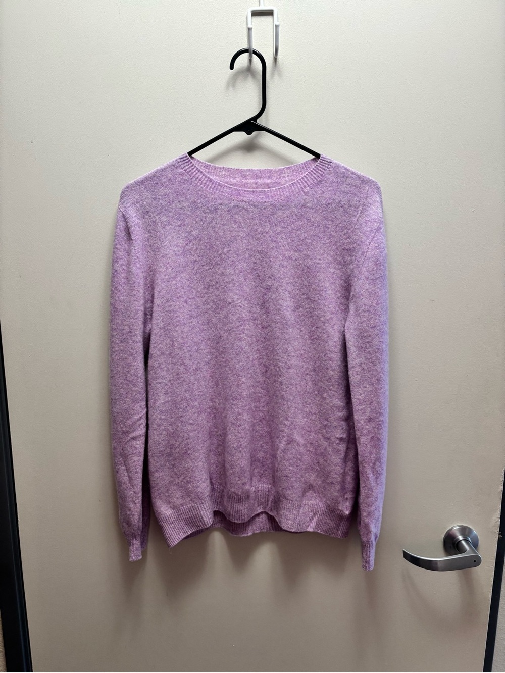 Brand Unknown 100% wool Lavender Crewneck Sweater size XL